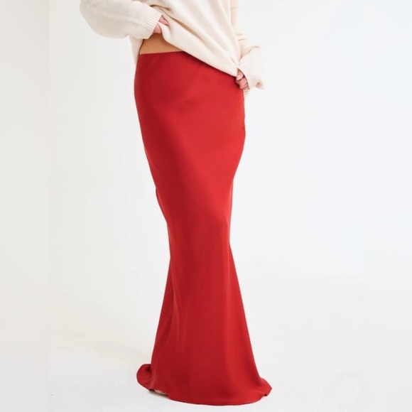 NWT$128 REVOLVE RUMORED Archive bias maxi skirt crimson XS - Picture 2 of 10